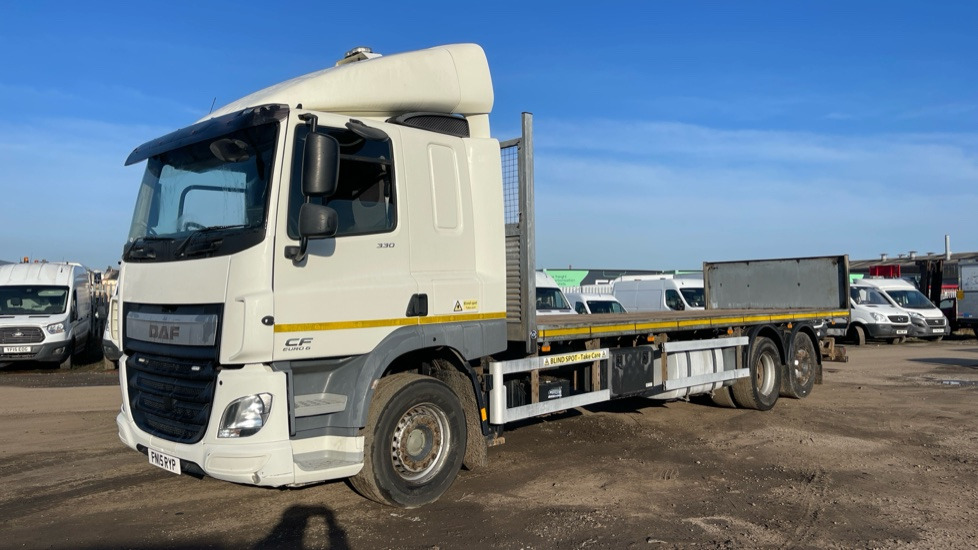 DAF CF 330 EURO 6 - Dropside/ Flatbed truck: picture 2 DAF CF 330 EURO 6 - Dropside/ Flatbed truck: picture 2