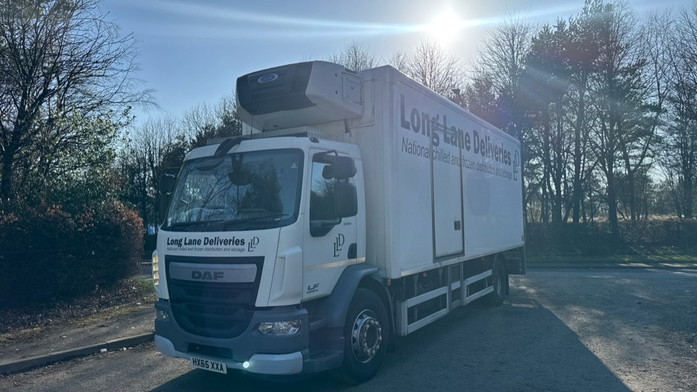DAF LF 220 EURO 6 18 TONNE - Refrigerator truck: picture 2 DAF LF 220 EURO 6 18 TONNE - Refrigerator truck: picture 2