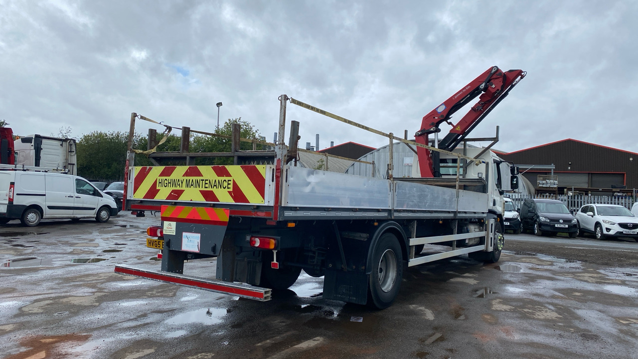 DAF LF 220 - Dropside/ Flatbed truck, Crane truck: picture 4 DAF LF 220 - Dropside/ Flatbed truck, Crane truck: picture 4