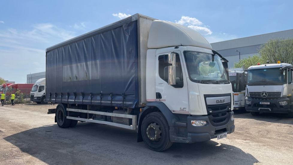 DAF LF 250 EURO 6 18 TONNE - Curtainsider truck: picture 1 DAF LF 250 EURO 6 18 TONNE - Curtainsider truck: picture 1