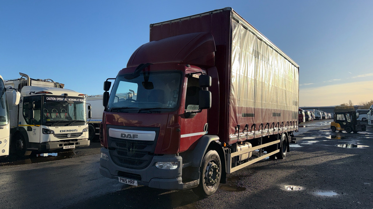DAF LF 250 - Curtainsider truck: picture 2 DAF LF 250 - Curtainsider truck: picture 2