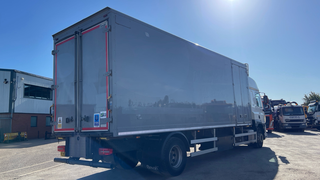 Daf CF 370 - Box truck: picture 4 Daf CF 370 - Box truck: picture 4