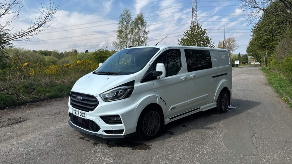 FORD TRANSIT CUSTOM 320 2.0 ECOBLUE 170PS MS-RT - Combi van: picture 2 FORD TRANSIT CUSTOM 320 2.0 ECOBLUE 170PS MS-RT - Combi van: picture 2
