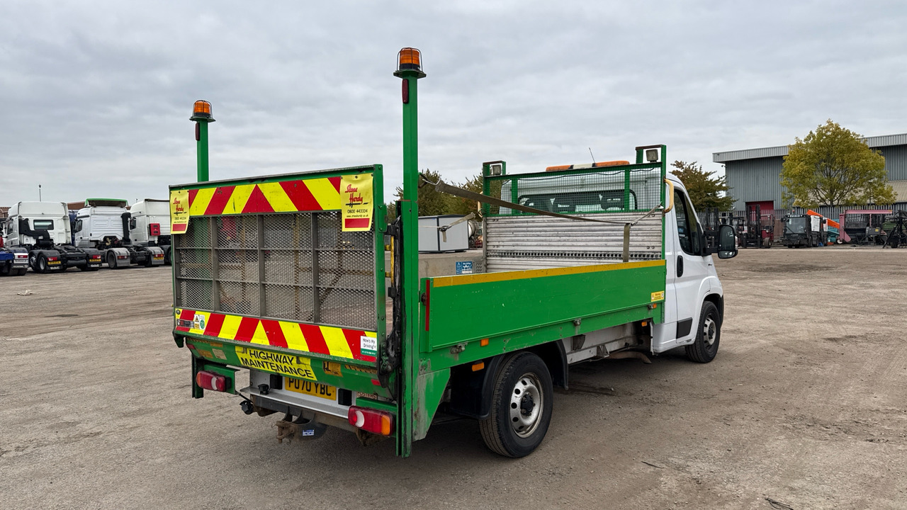 Fiat Ducato 35 2.3 MULTIJET 140PS - Flatbed van: picture 4 Fiat Ducato 35 2.3 MULTIJET 140PS - Flatbed van: picture 4