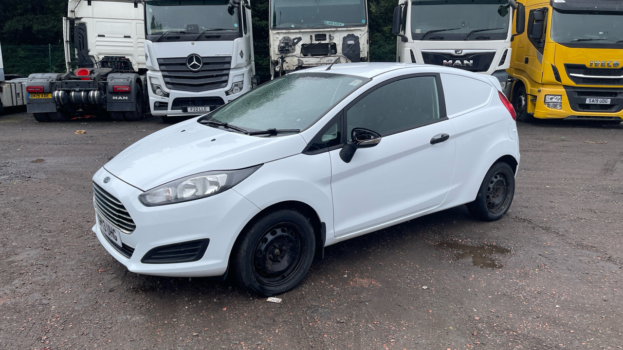 Ford Fiesta Base 1.5 TDCi 75ps - Car: picture 2 Ford Fiesta Base 1.5 TDCi 75ps - Car: picture 2