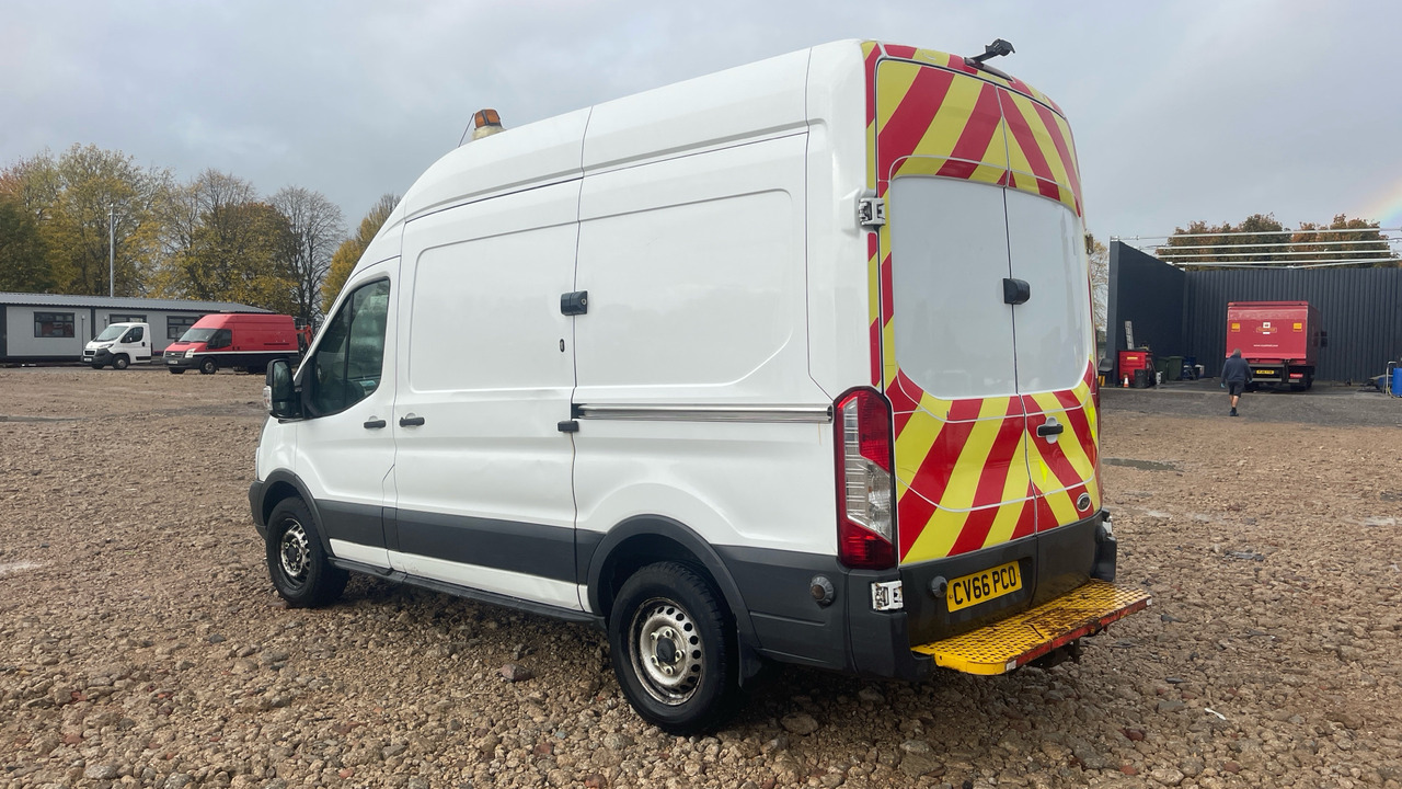 Ford Transit 350 2.2 TDCI 150PS - Panel van: picture 3 Ford Transit 350 2.2 TDCI 150PS - Panel van: picture 3