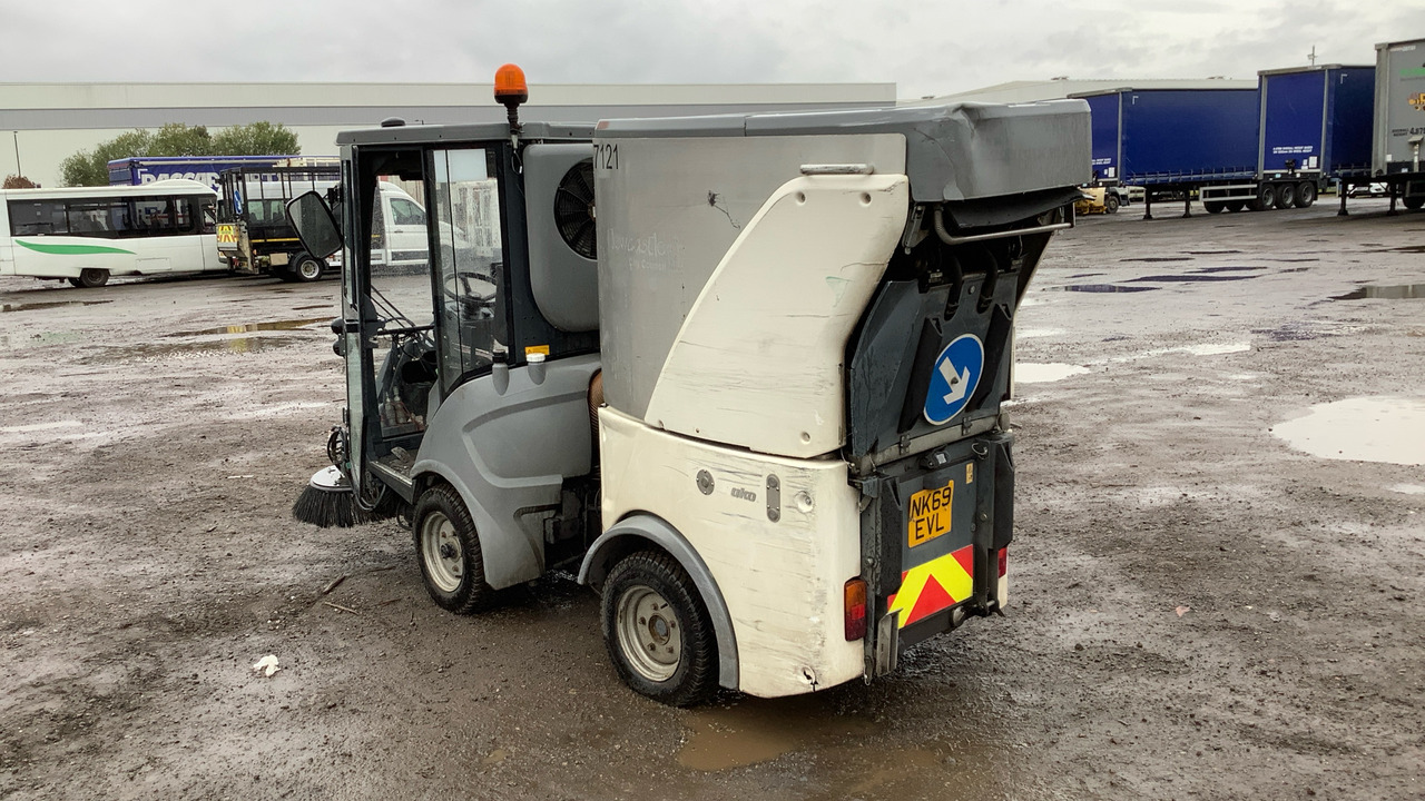 HAKO CITYMASTER 600 - Road sweeper: picture 4 HAKO CITYMASTER 600 - Road sweeper: picture 4