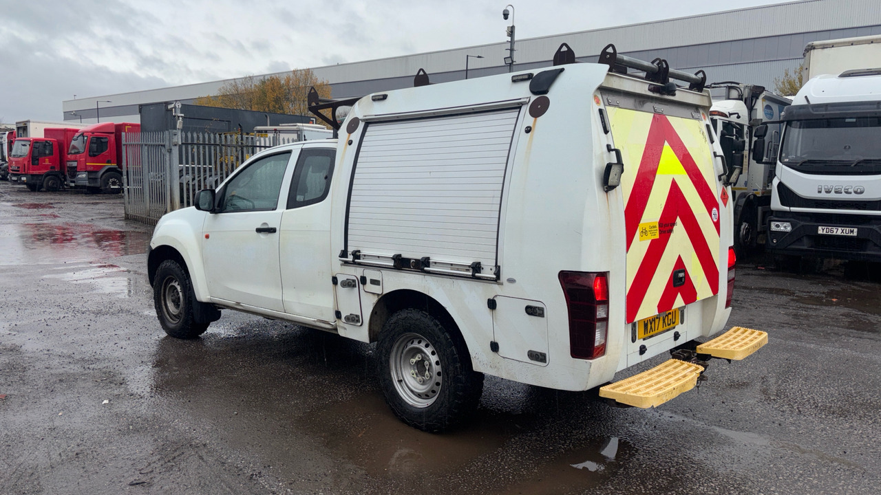 Isuzu D-Max 2.5TD - Pickup truck, Combi van: picture 3 Isuzu D-Max 2.5TD - Pickup truck, Combi van: picture 3