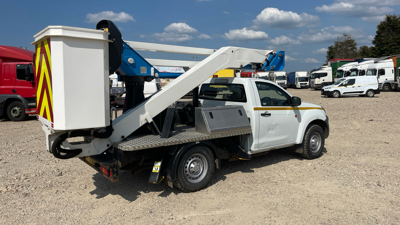 Isuzu D-Max - Truck mounted aerial platform: picture 4 Isuzu D-Max - Truck mounted aerial platform: picture 4