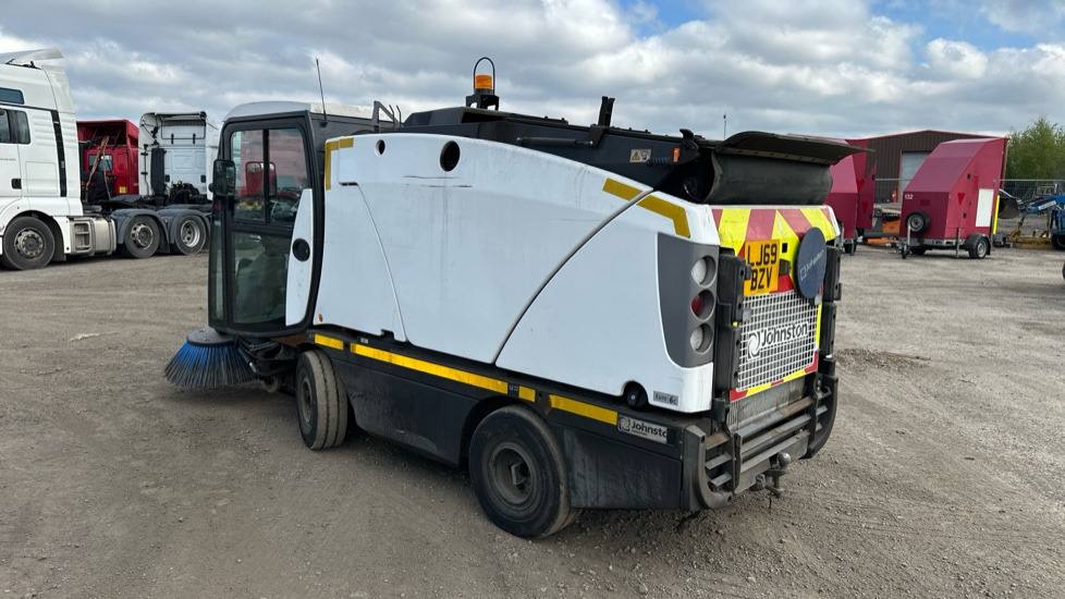 JOHNSTON SWEEPERS SWEEPER EURO 6 - Flatbed van: picture 3 JOHNSTON SWEEPERS SWEEPER EURO 6 - Flatbed van: picture 3