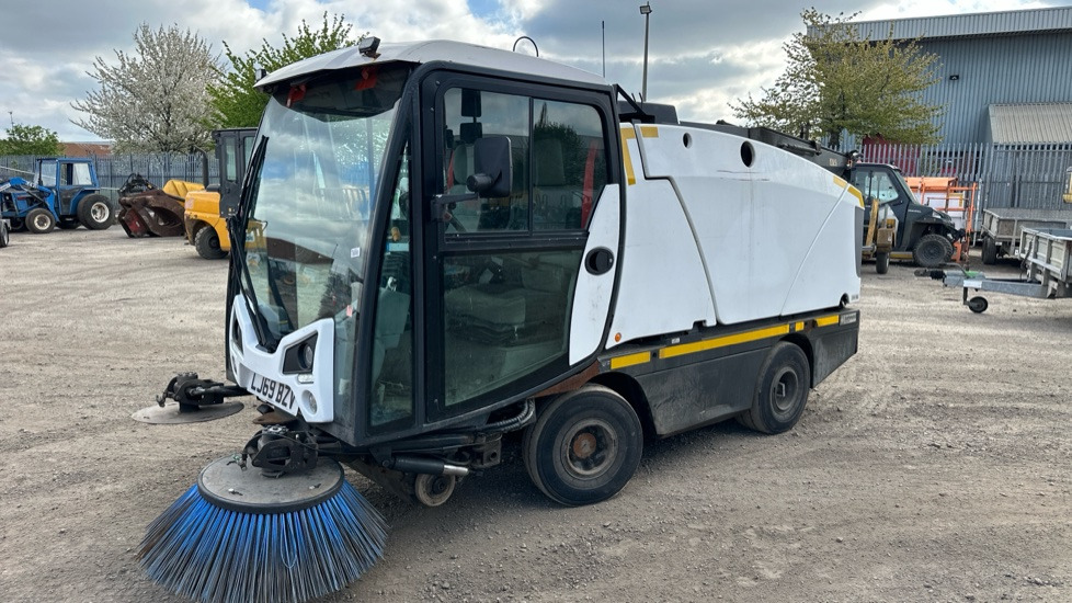 JOHNSTON SWEEPERS SWEEPER EURO 6 - Flatbed van: picture 2 JOHNSTON SWEEPERS SWEEPER EURO 6 - Flatbed van: picture 2