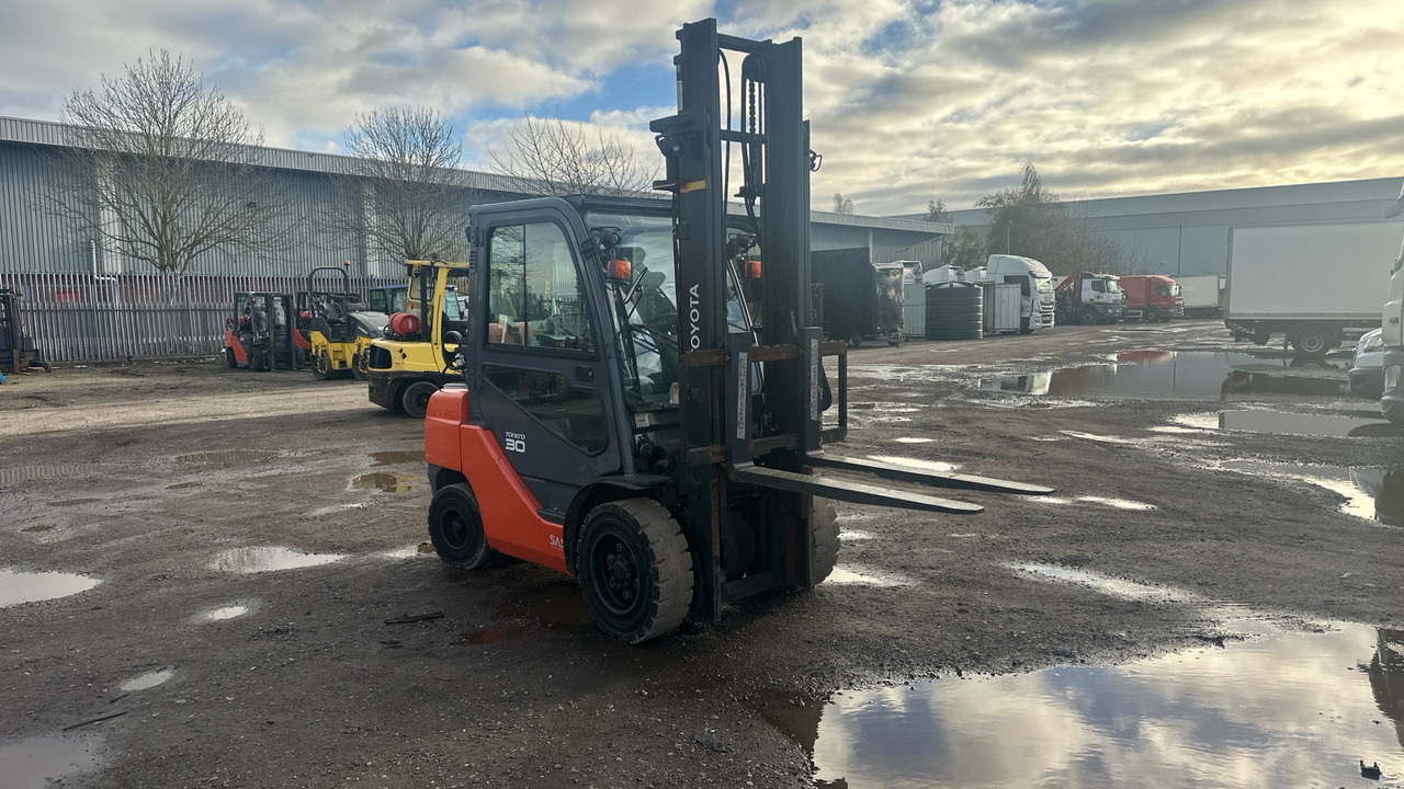 TOYOTA TONERO 30 - Other machinery: picture 1 TOYOTA TONERO 30 - Other machinery: picture 1