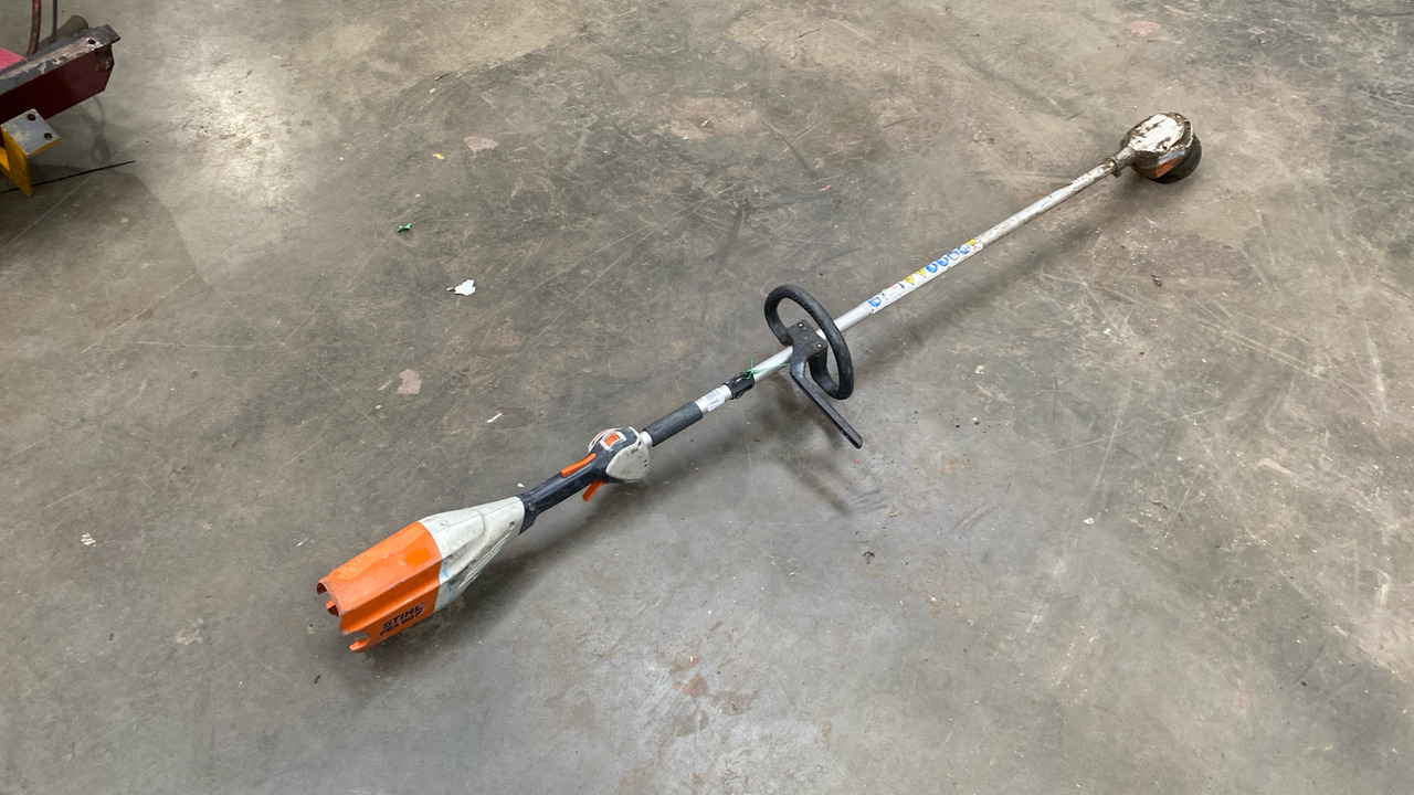 STIHL FSA90R STRIMMER * NO MOTOR* - Construction equipment: picture 2 STIHL FSA90R STRIMMER * NO MOTOR* - Construction equipment: picture 2