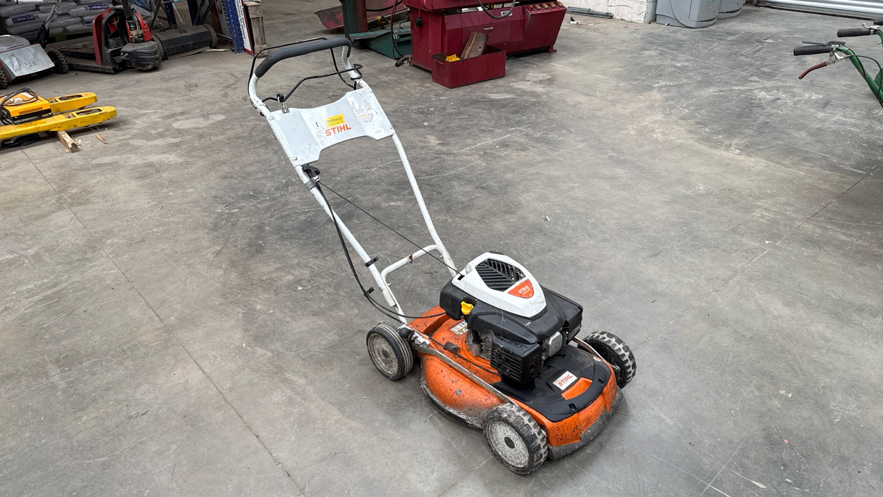 STIHL RM4 RTP - Construction equipment: picture 4 STIHL RM4 RTP - Construction equipment: picture 4
