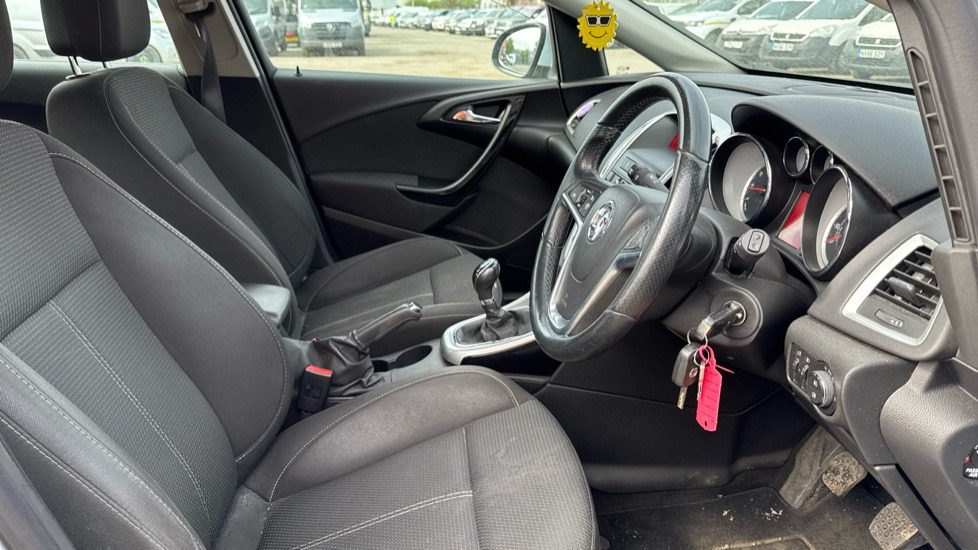 VAUXHALL ASTRA SRI 1.4 16V - Car: picture 5 VAUXHALL ASTRA SRI 1.4 16V - Car: picture 5