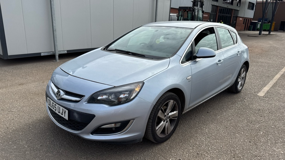 VAUXHALL ASTRA SRI 1.4 16V - Car: picture 2 VAUXHALL ASTRA SRI 1.4 16V - Car: picture 2