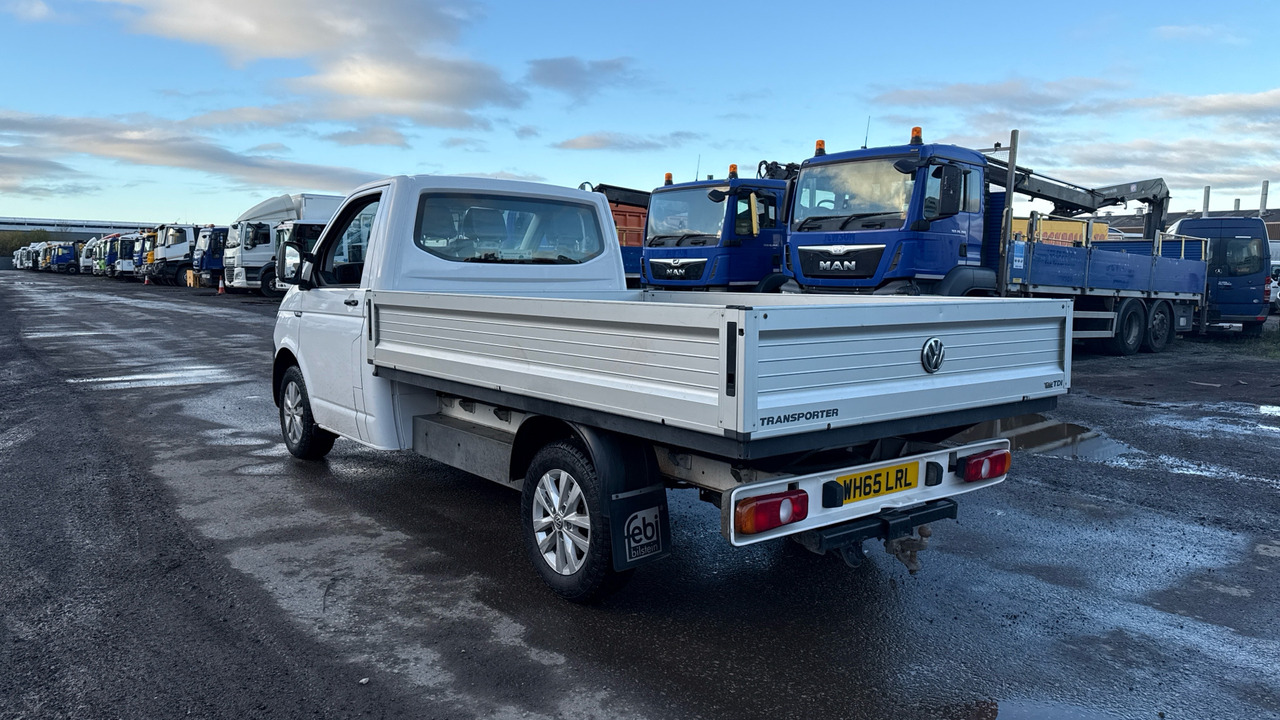 VOLKSWAGEN TRANSPORTER T30 2.0 TDI BMT 140PS - Flatbed van: picture 3 VOLKSWAGEN TRANSPORTER T30 2.0 TDI BMT 140PS - Flatbed van: picture 3
