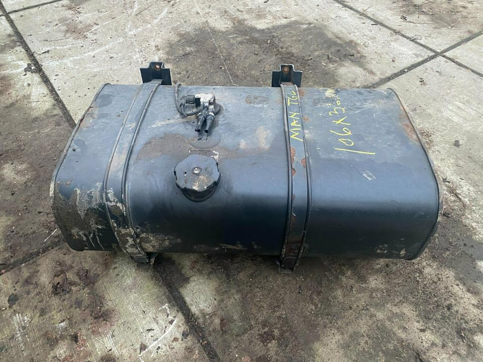 MAN TGL TGM Dieseltank Tank Tankbehälter - Fuel tank for Truck: picture 1 MAN TGL TGM Dieseltank Tank Tankbehälter - Fuel tank for Truck: picture 1