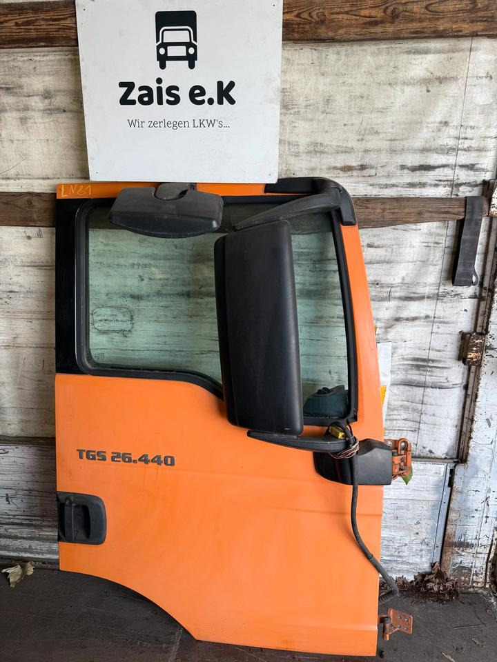 MAN TGS EU6 Beifahrertür Orange Spiegel Innenverkleidung LN 81 - Door and parts for Truck: picture 1 MAN TGS EU6 Beifahrertür Orange Spiegel Innenverkleidung LN 81 - Door and parts for Truck: picture 1