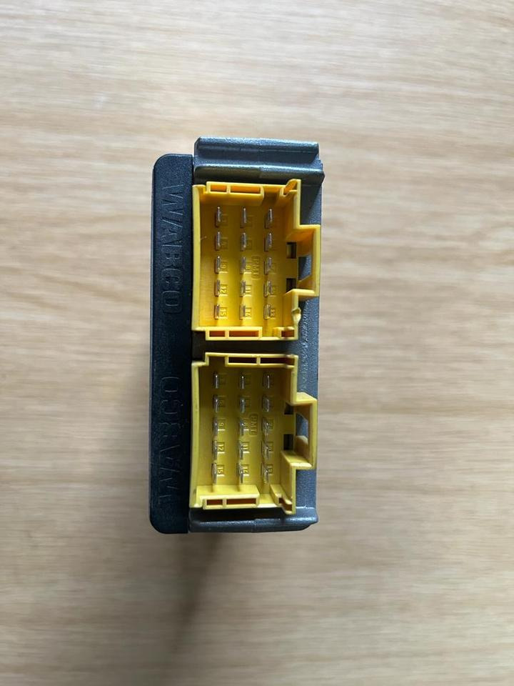 MAN WABCO ECAS 6x2 Steuergerät 81.25811-7009 - ECU for Truck: picture 3 MAN WABCO ECAS 6x2 Steuergerät 81.25811-7009 - ECU for Truck: picture 3