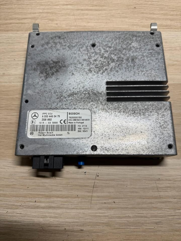 Mercedes Actros MP4 IPPC ECU Steuergerät A0004460475 - ECU for Truck: picture 2 Mercedes Actros MP4 IPPC ECU Steuergerät A0004460475 - ECU for Truck: picture 2