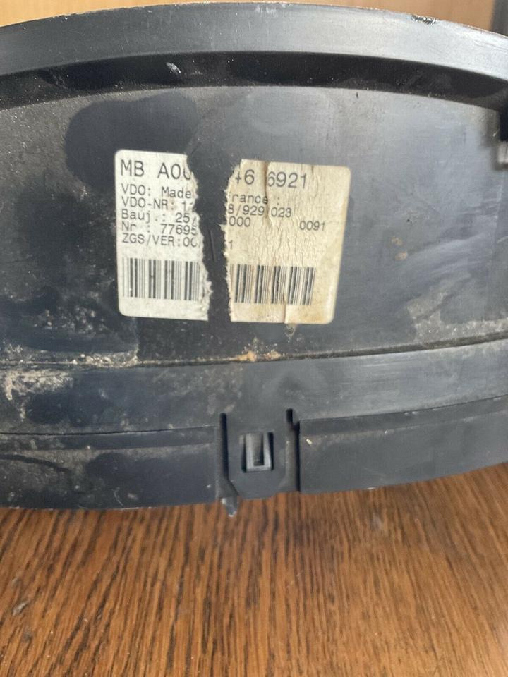 Mercedes Sprinter Kombiinstrument Tacho A0004466921 - Tachograph for Truck: picture 2 Mercedes Sprinter Kombiinstrument Tacho A0004466921 - Tachograph for Truck: picture 2
