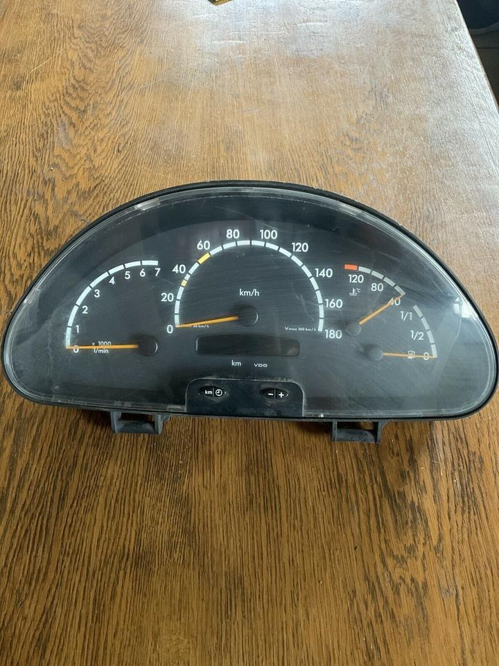 Mercedes Sprinter Tacho Kombiinstrument A0004467121 - Tachograph for Truck: picture 1 Mercedes Sprinter Tacho Kombiinstrument A0004467121 - Tachograph for Truck: picture 1