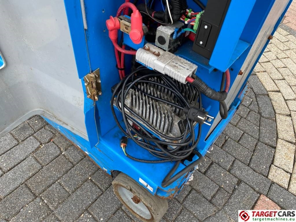 Vertical mast lift Genie GR-20 RunAbout Electric Vertical Mast Lift 802cm: picture 18 Vertical mast lift Genie GR-20 RunAbout Electric Vertical Mast Lift 802cm: picture 18
