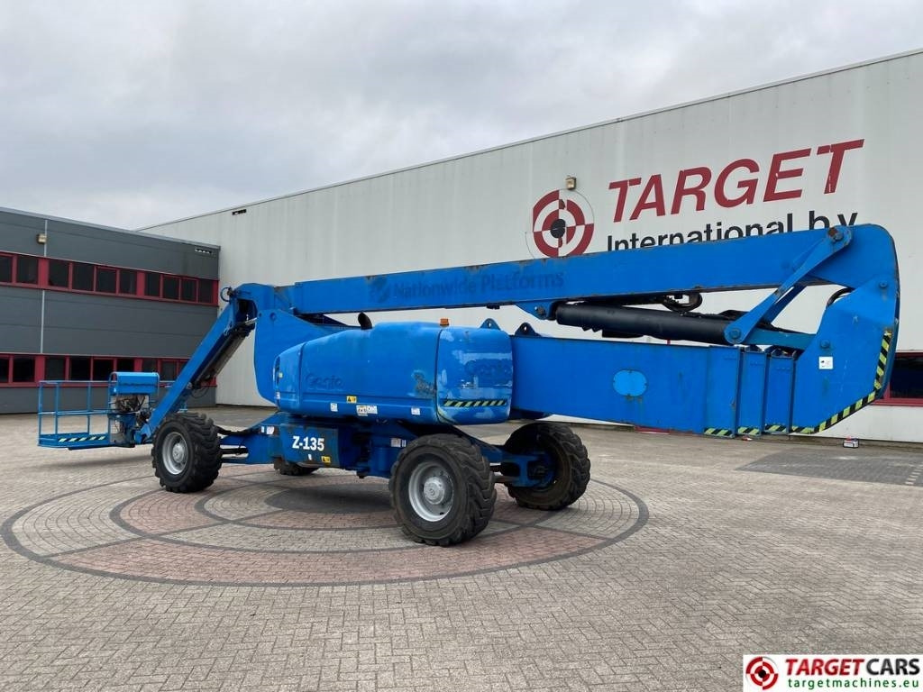 Genie Z-135/70 Articulated 4x4x4 Diesel Boom Lift 4315cm - Articulated boom: picture 4 Genie Z-135/70 Articulated 4x4x4 Diesel Boom Lift 4315cm - Articulated boom: picture 4