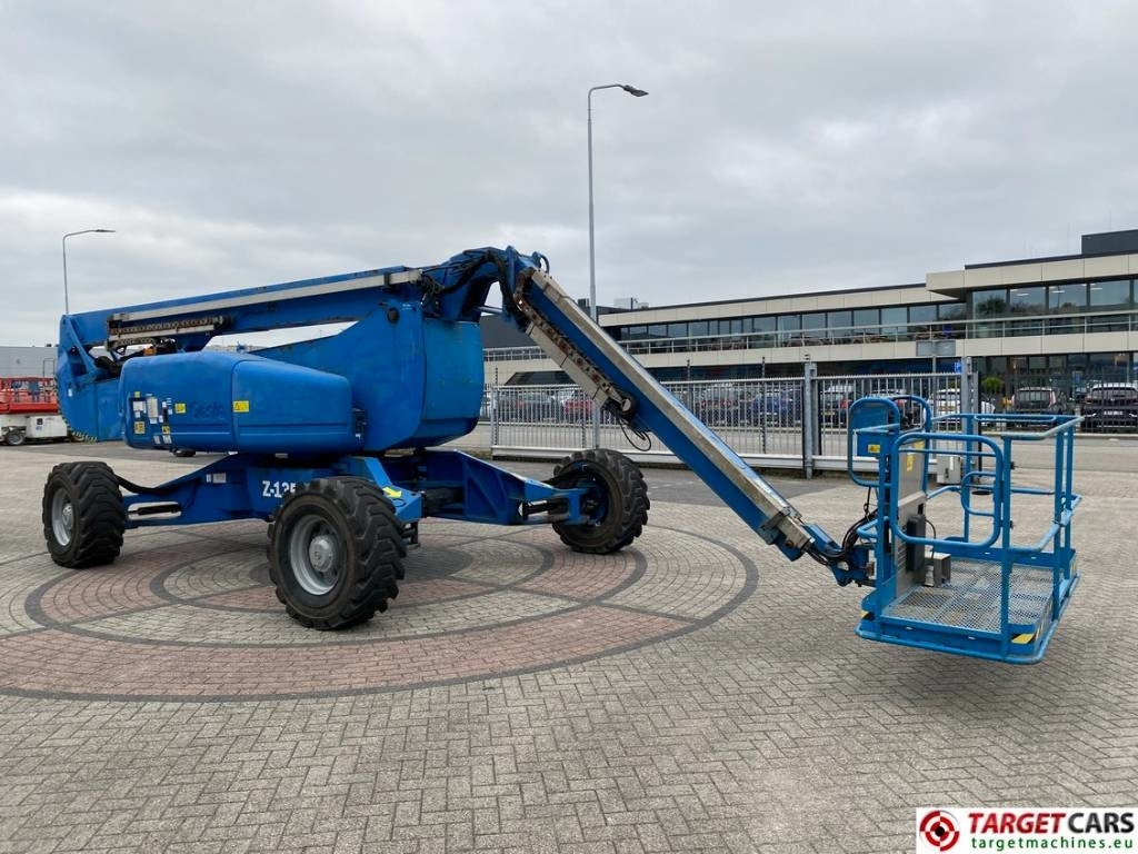Genie Z-135/70 Articulated 4x4x4 Diesel Boom Lift 4315cm - Articulated boom: picture 2 Genie Z-135/70 Articulated 4x4x4 Diesel Boom Lift 4315cm - Articulated boom: picture 2