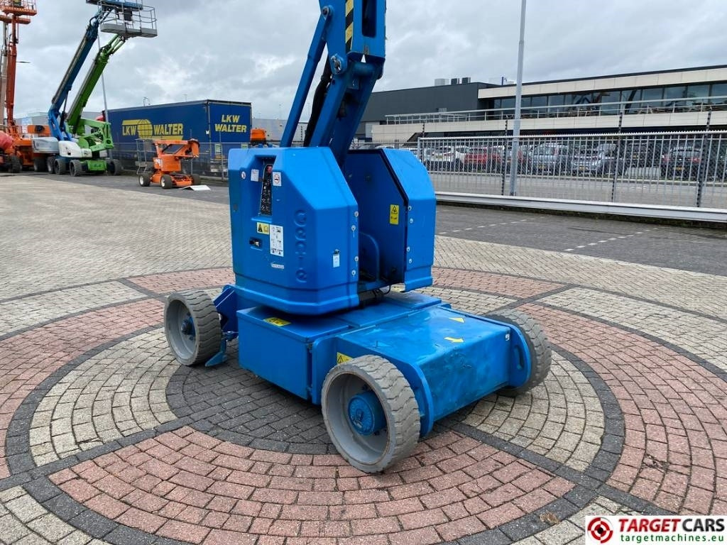 Lease a Genie Z-34/22N Electric Articulated Boom Work Lift 152cm  Genie Z-34/22N Electric Articulated Boom Work Lift 152cm: picture 28