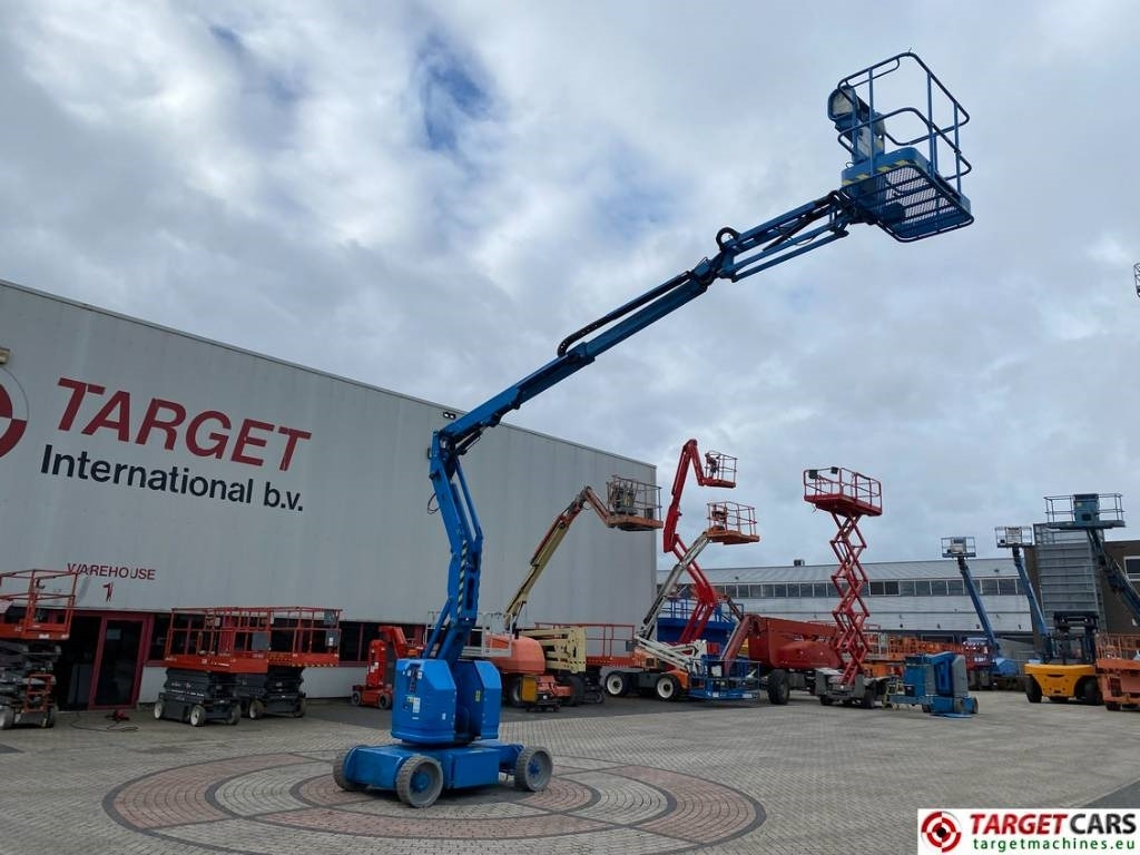 Lease a Genie Z-34/22N Electric Articulated Boom Work Lift 152cm  Genie Z-34/22N Electric Articulated Boom Work Lift 152cm: picture 7