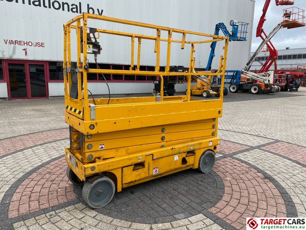 Haulotte Compact 10N Electric Scissor Work Lift 1000cm - Scissor lift: picture 1 Haulotte Compact 10N Electric Scissor Work Lift 1000cm - Scissor lift: picture 1