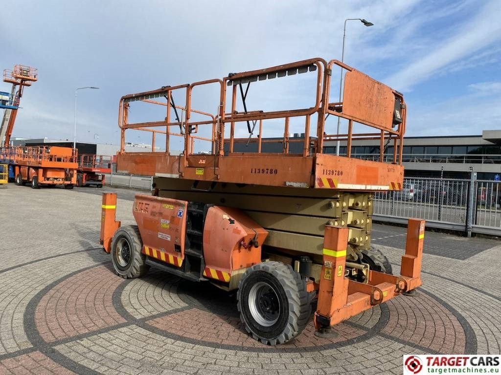 JLG 4394RT Diesel 4x4 Scissor Work Lift 1511cm - Scissor lift: picture 2 JLG 4394RT Diesel 4x4 Scissor Work Lift 1511cm - Scissor lift: picture 2
