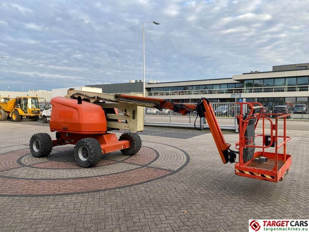 JLG 520AJ Articulated 4x4 Diesel Boom Work Lift 1800cm - Articulated boom: picture 2 JLG 520AJ Articulated 4x4 Diesel Boom Work Lift 1800cm - Articulated boom: picture 2