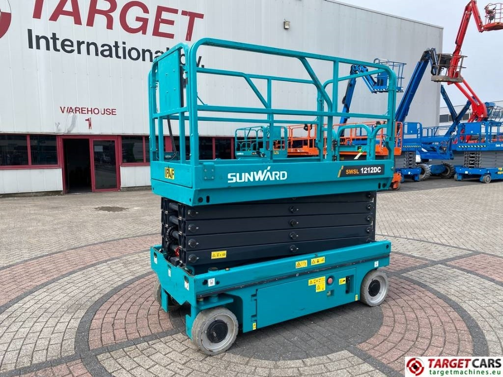 Sunward SWSL1212DC Electric Scissor Work LIft 1200cm - Scissor lift: picture 1 Sunward SWSL1212DC Electric Scissor Work LIft 1200cm - Scissor lift: picture 1