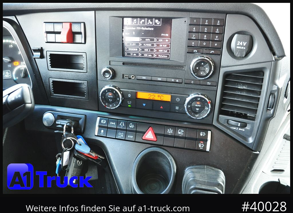 MERCEDES-BENZ 1843 StreamSpace GGVS ADR FL AT - Tractor unit: picture 3 MERCEDES-BENZ 1843 StreamSpace GGVS ADR FL AT - Tractor unit: picture 3