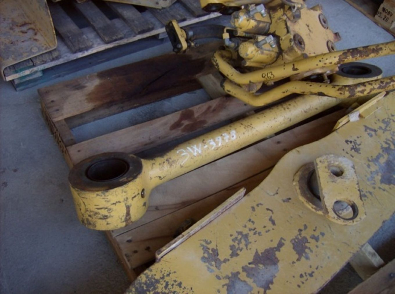 Caterpillar 963 BIELLA - Body and exterior for Construction machinery: picture 1 Caterpillar 963 BIELLA - Body and exterior for Construction machinery: picture 1