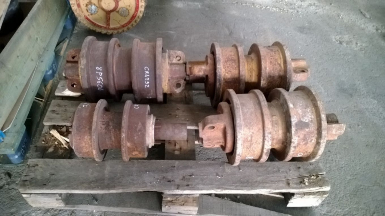 Caterpillar D9G D9H rullo superiore. - Track roller for Construction machinery: picture 1 Caterpillar D9G D9H rullo superiore. - Track roller for Construction machinery: picture 1