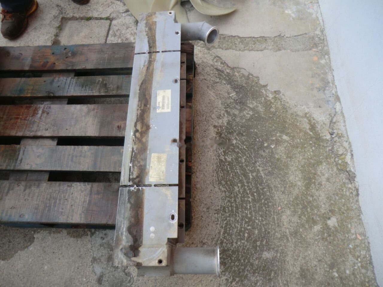 NL 120791 14548411 Volvo EC210C - Condenser for Excavator: picture 2 NL 120791 14548411 Volvo EC210C - Condenser for Excavator: picture 2