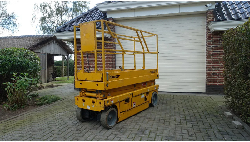 Haulotte Compact 8CU - Scissor lift: picture 4 Haulotte Compact 8CU - Scissor lift: picture 4