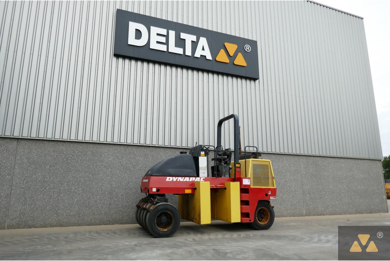 Dynapac CP142 - Pneumatic roller: picture 4 Dynapac CP142 - Pneumatic roller: picture 4