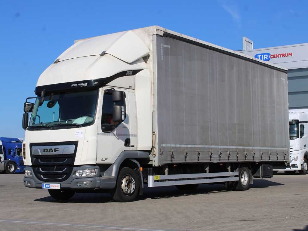 DAF LF 210, EURO 6, SLEEPING CABIN - Curtainsider truck: picture 1 DAF LF 210, EURO 6, SLEEPING CABIN - Curtainsider truck: picture 1