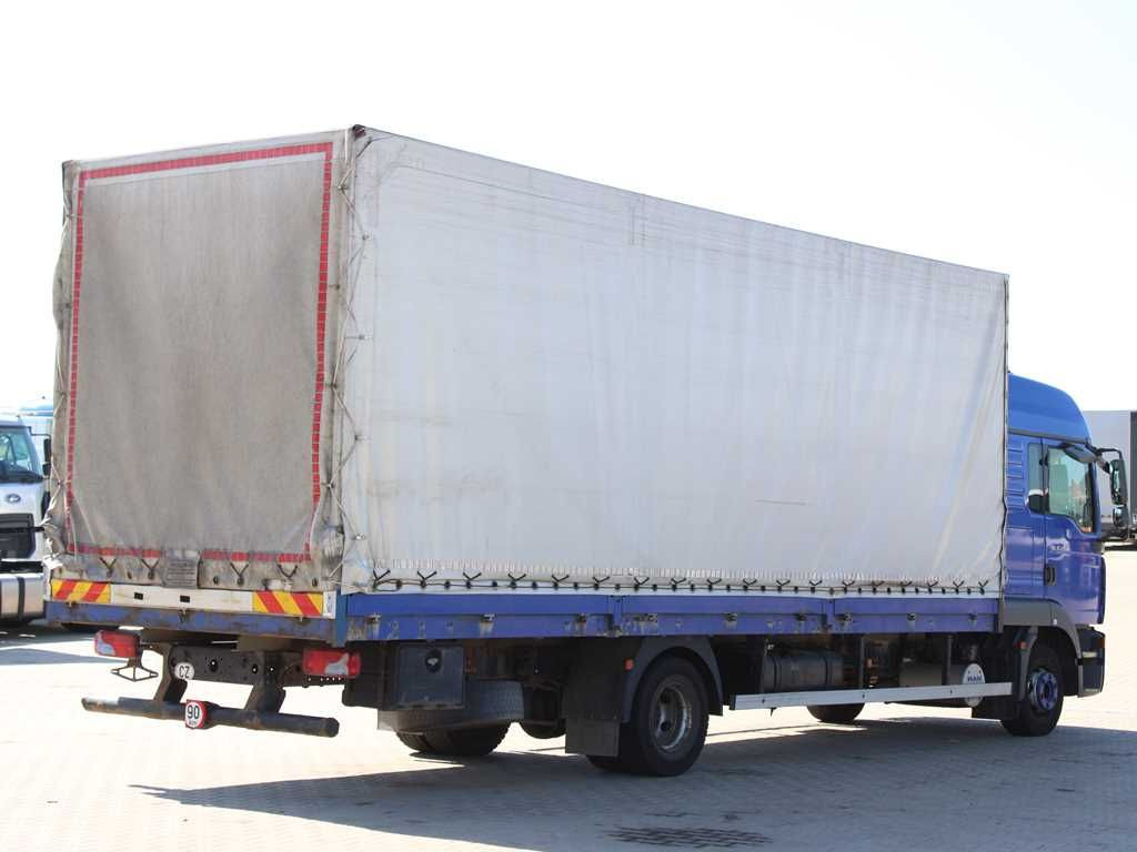 MAN TGL 12.210 4X2 BB, SECONDARY AIR CONDITIONING - Curtainsider truck: picture 3 MAN TGL 12.210 4X2 BB, SECONDARY AIR CONDITIONING - Curtainsider truck: picture 3