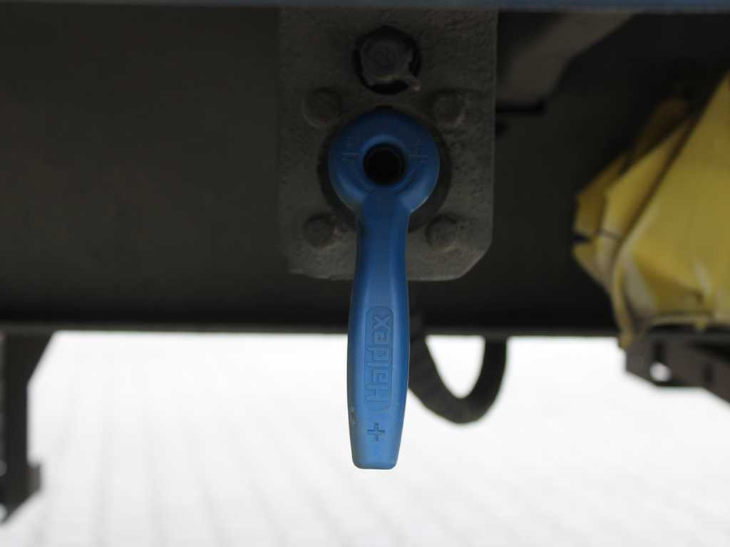 Panav TV010L - Curtainsider trailer: picture 4 Panav TV010L - Curtainsider trailer: picture 4