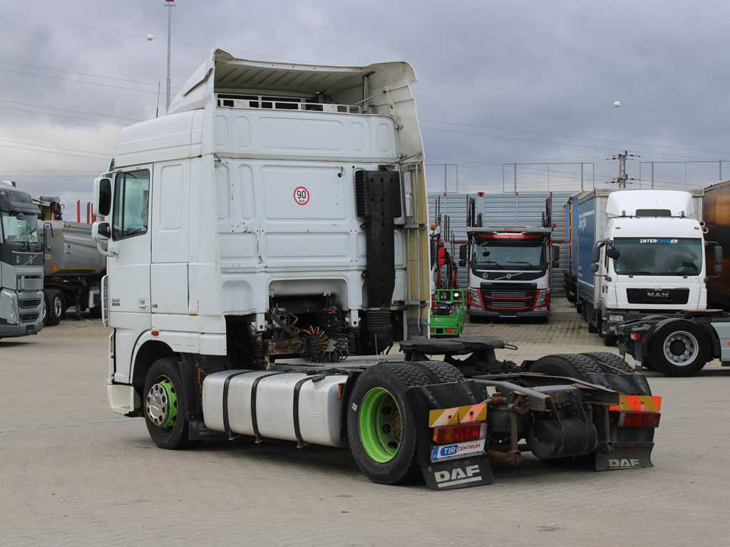 DAF XF 460, EURO 5, LOWDECK, TIRES 80% - Tractor unit: picture 5 DAF XF 460, EURO 5, LOWDECK, TIRES 80% - Tractor unit: picture 5