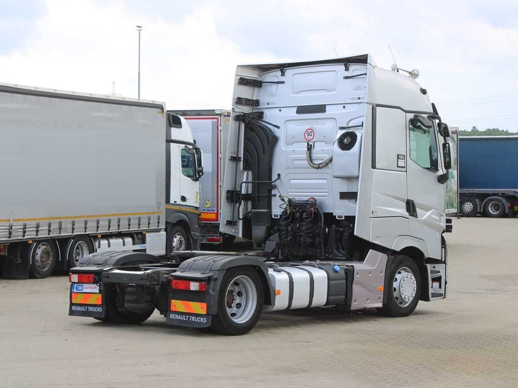 Renault T 520, LOWDECK, INDEPENDENT AIR CONDITIONING - Tractor unit: picture 3 Renault T 520, LOWDECK, INDEPENDENT AIR CONDITIONING - Tractor unit: picture 3