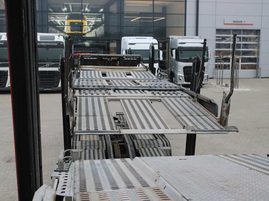 Autotransporter truck Volvo FM 460, EURO 6, VEB+, INDEPENDENT AIR CONDITIONING, + LOHR (2006): picture 11