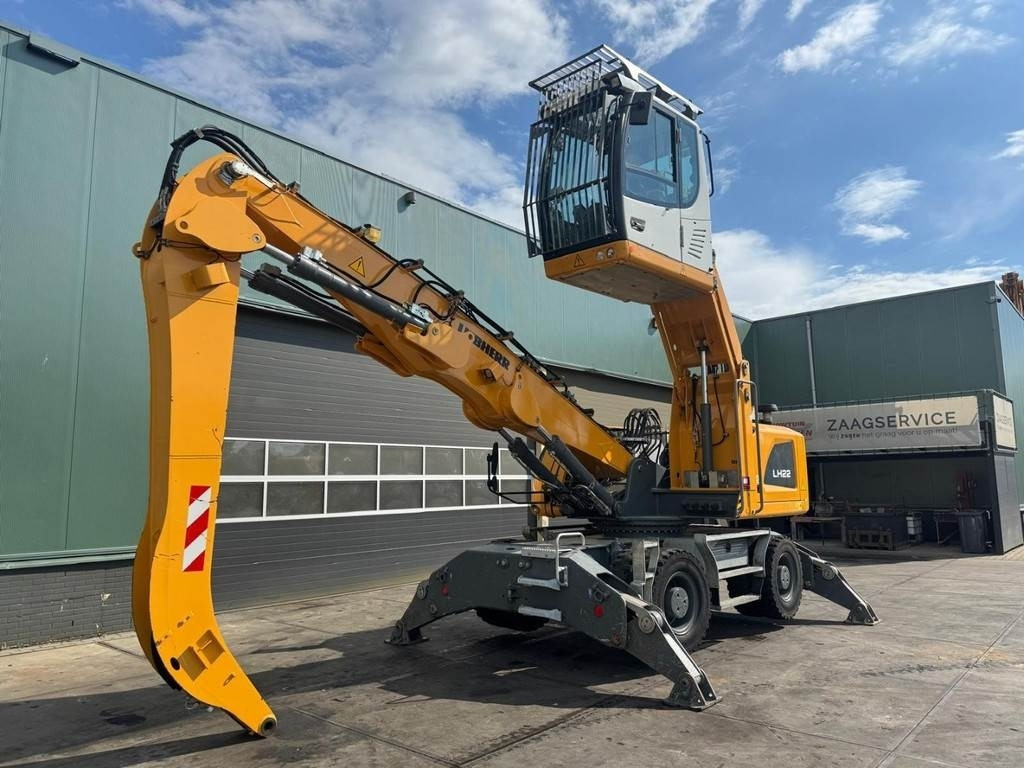 Liebherr LH 22 M  - Waste/ Industry handler: picture 2 Liebherr LH 22 M  - Waste/ Industry handler: picture 2