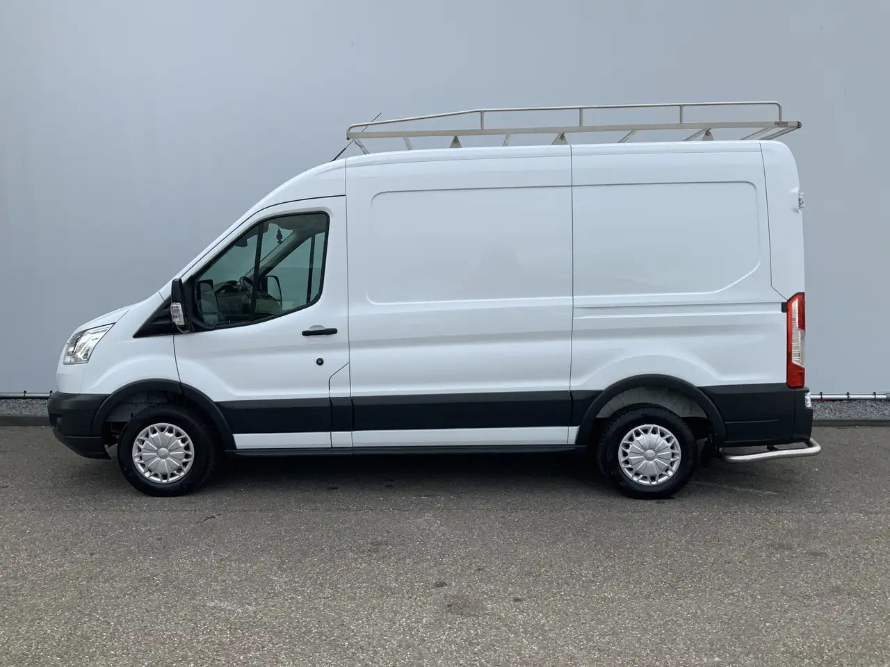 Ford Transit 310 2.2 TDCI L2H2 Trend Airco Cruise Navi 3 Zits I - Panel van: picture 3 Ford Transit 310 2.2 TDCI L2H2 Trend Airco Cruise Navi 3 Zits I - Panel van: picture 3